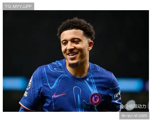 英超新星吉布斯-怀特闪耀赛场，助球队状态回暖再夺胜利