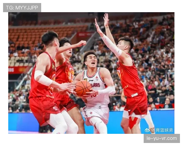 广州队引援再添强援，阵容实力稳步提升引期待