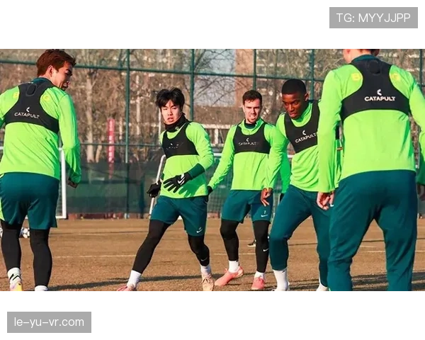 金玟哉商业价值飙升，引领日韩足球明星新风潮